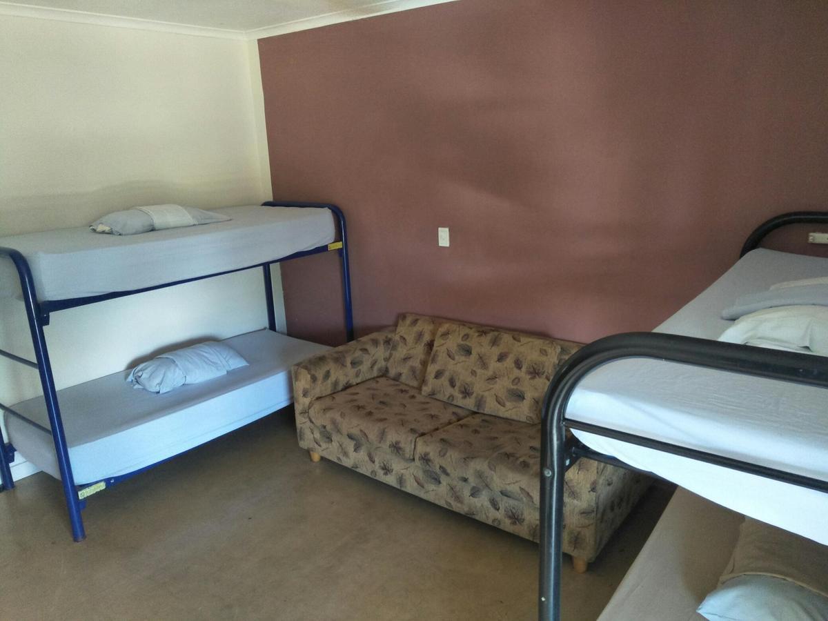 Palm Court Backpackers Hostel Katherine Exterior photo