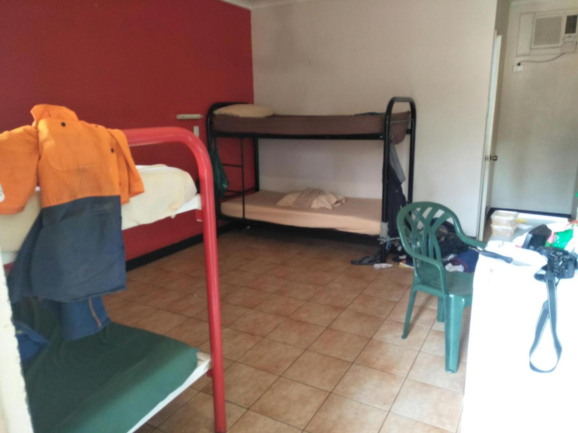 Palm Court Backpackers Hostel Katherine Exterior photo